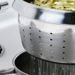 Waarom een pastapan kopen? Handige pan voor het koken van pasta