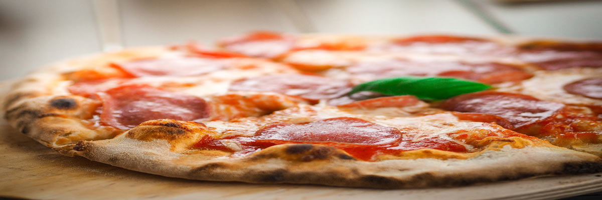 De beste pizzasteen kopen: bak heerlijk krokante pizza’s
